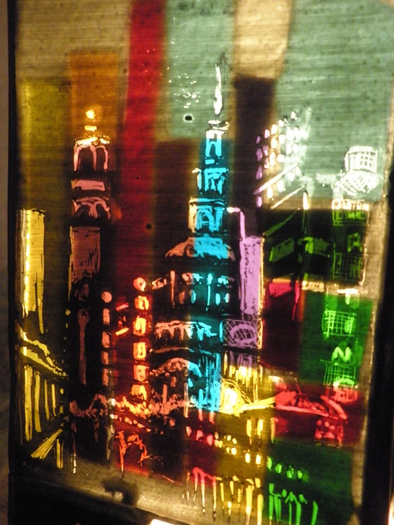 Neon-cityscape-lamp-painted-and-mosaic-glass-25x10x10cm